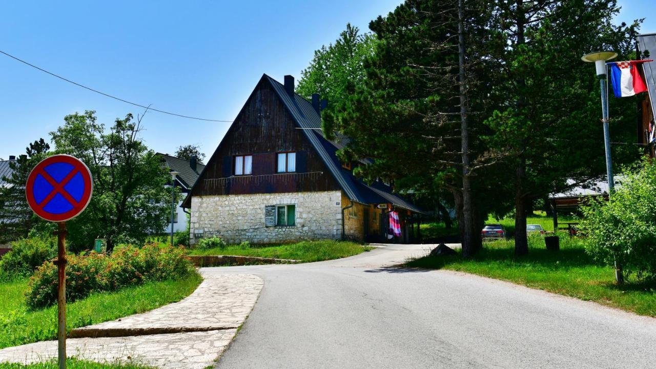 Apartman Petra Plitvička Jezera Exterior foto